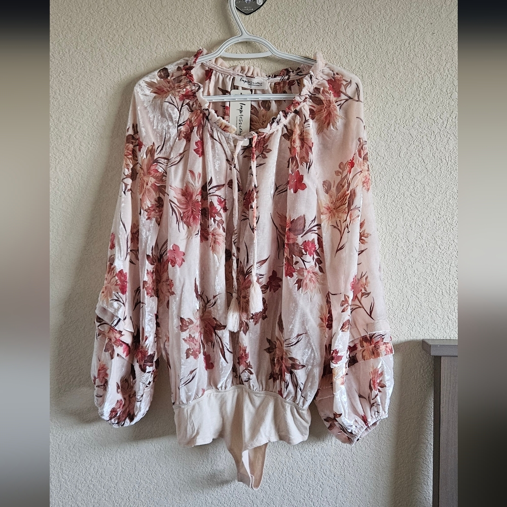 Floral crushed velvet bodysuit